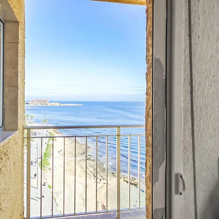 Cozy In With House Sea View