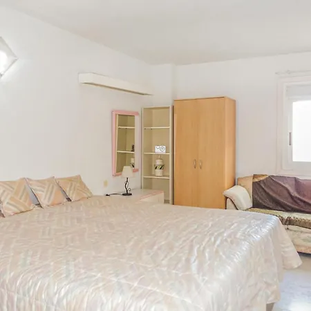 Apartamento Cozy In With House Sea View